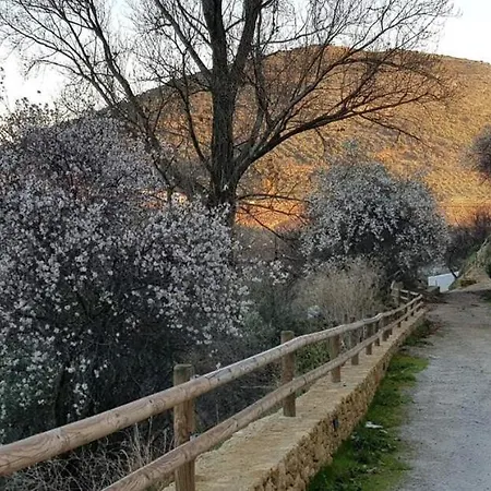 Paraje El Saltadero 컨트리하우스 *